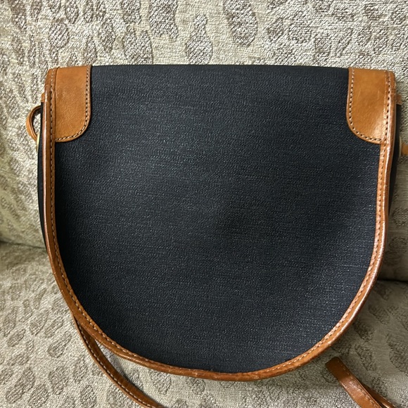 Christian Dior Vintage black shiny canvas and tan leather shoulder bag - Picture 8 of 17